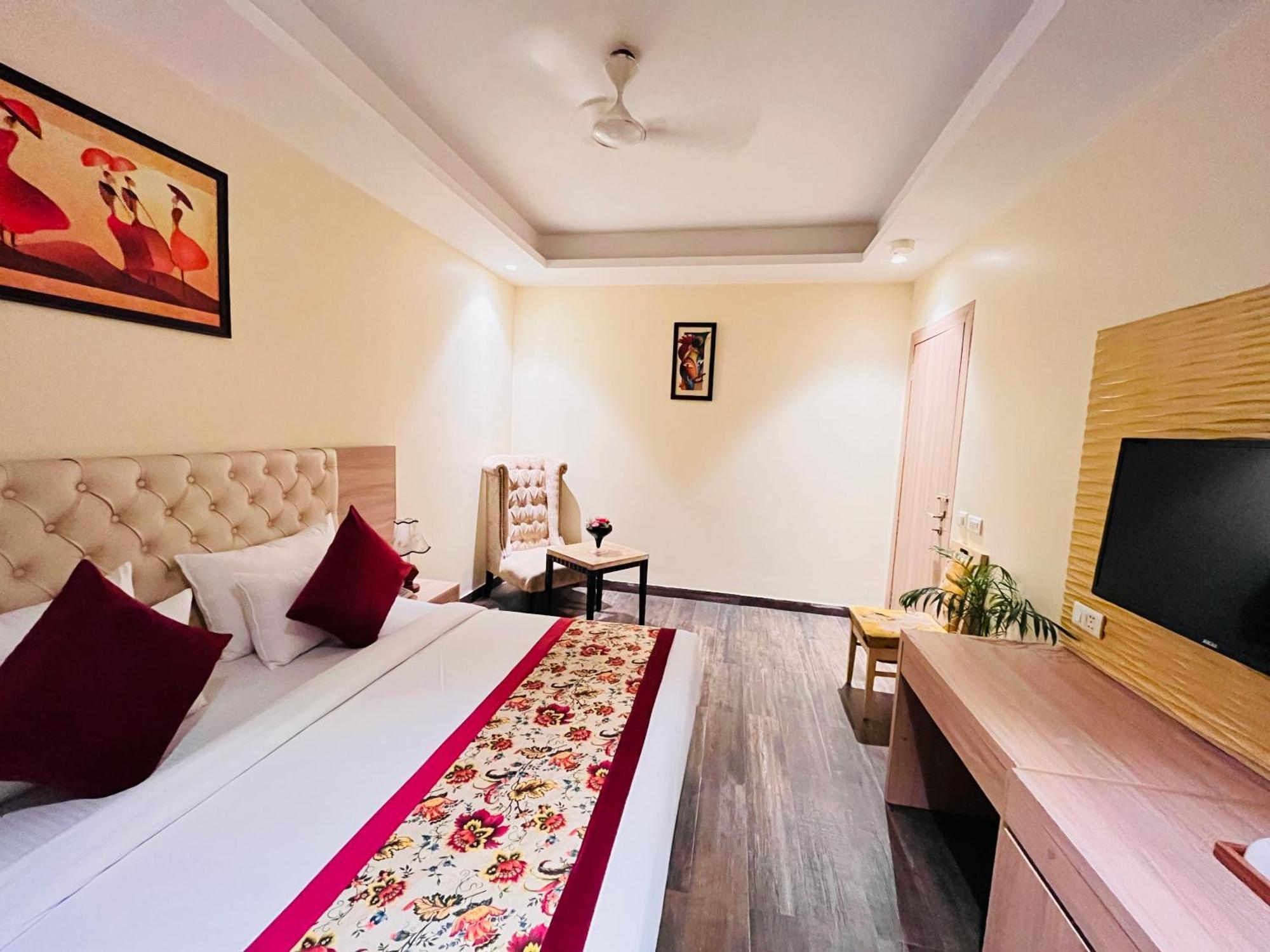 Hotel Banz Near Indira Gandhi Airport Delhi نيودلهي المظهر الخارجي الصورة