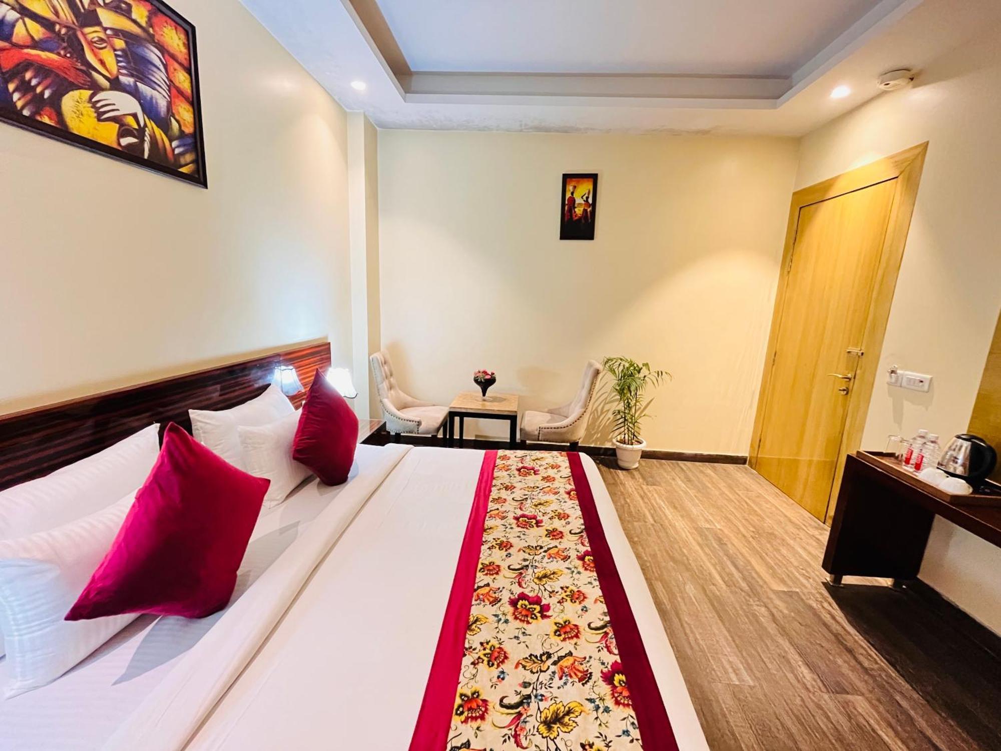 Hotel Banz Near Indira Gandhi Airport Delhi نيودلهي المظهر الخارجي الصورة