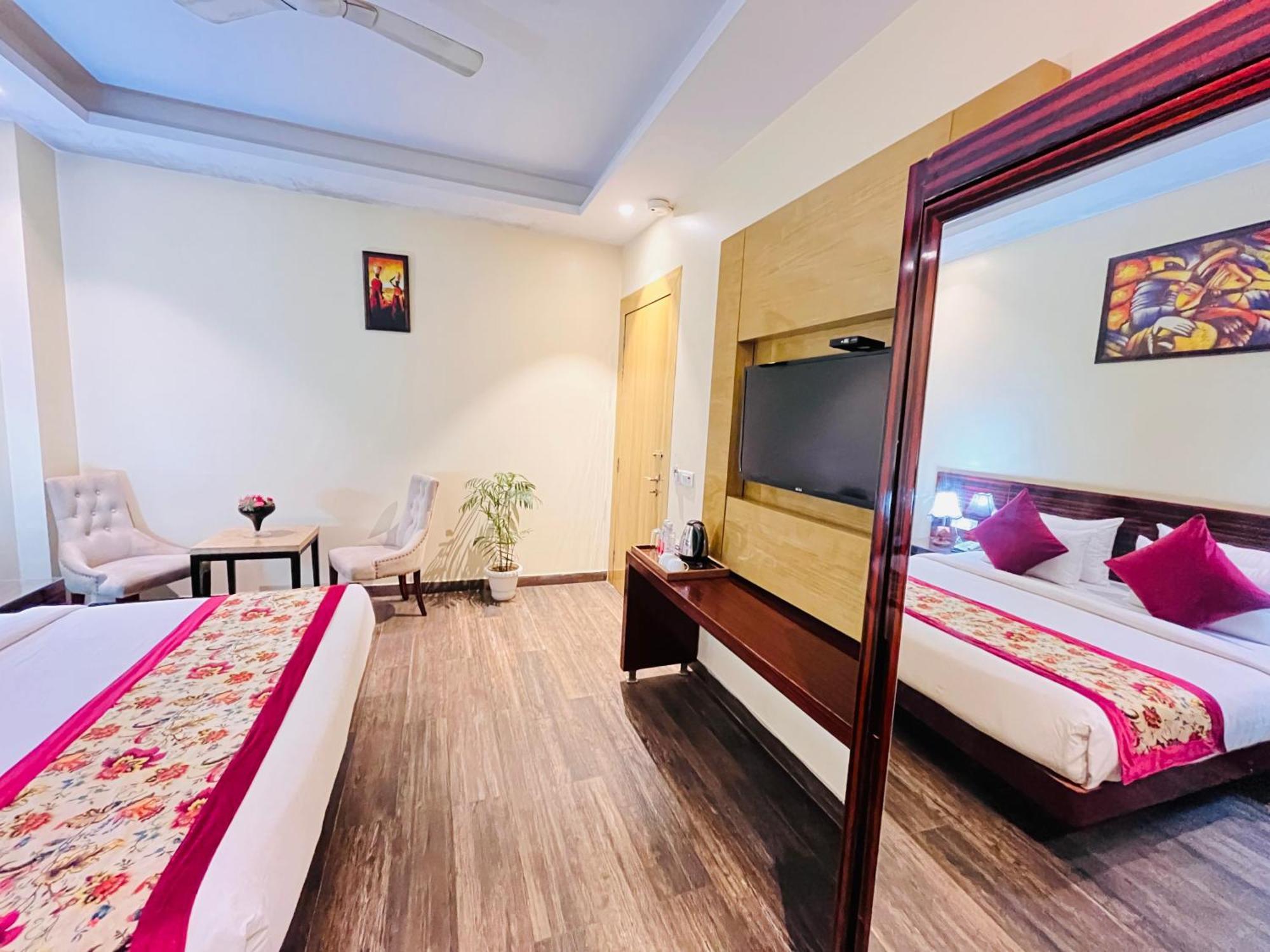 Hotel Banz Near Indira Gandhi Airport Delhi نيودلهي المظهر الخارجي الصورة