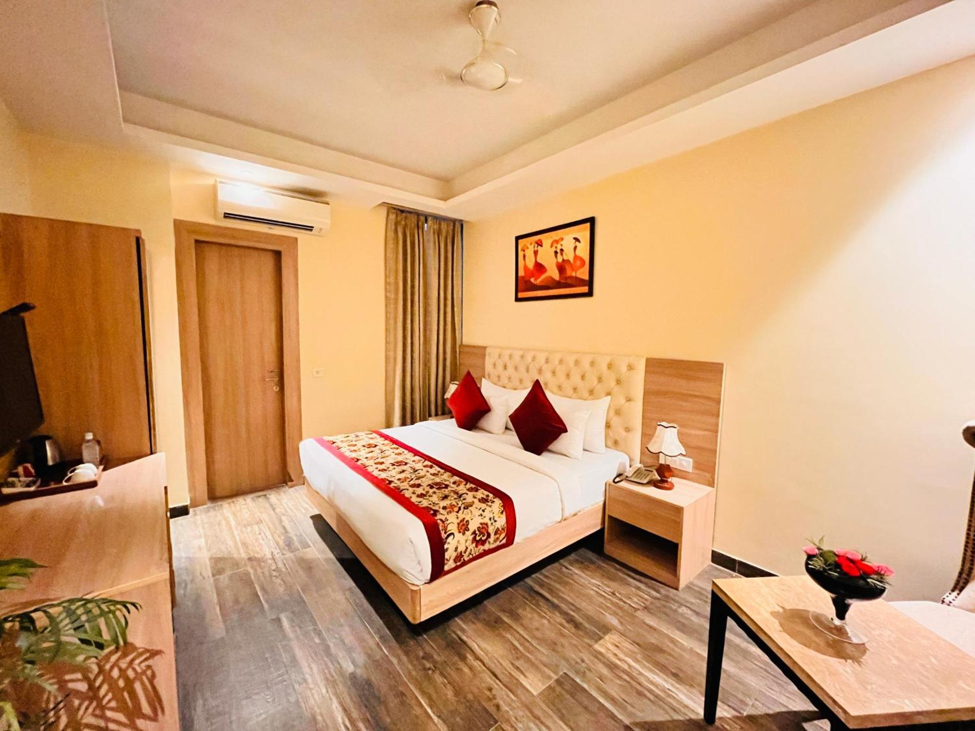 Hotel Banz Near Indira Gandhi Airport Delhi نيودلهي المظهر الخارجي الصورة