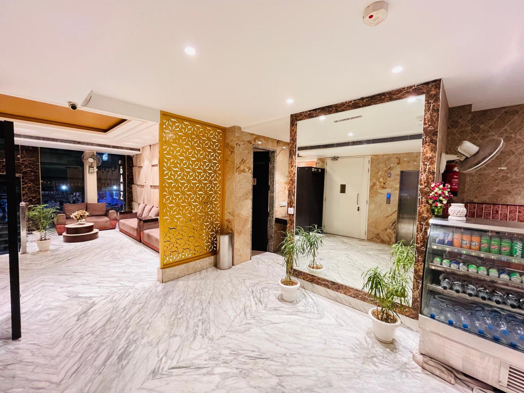 Hotel Banz Near Indira Gandhi Airport Delhi نيودلهي المظهر الخارجي الصورة