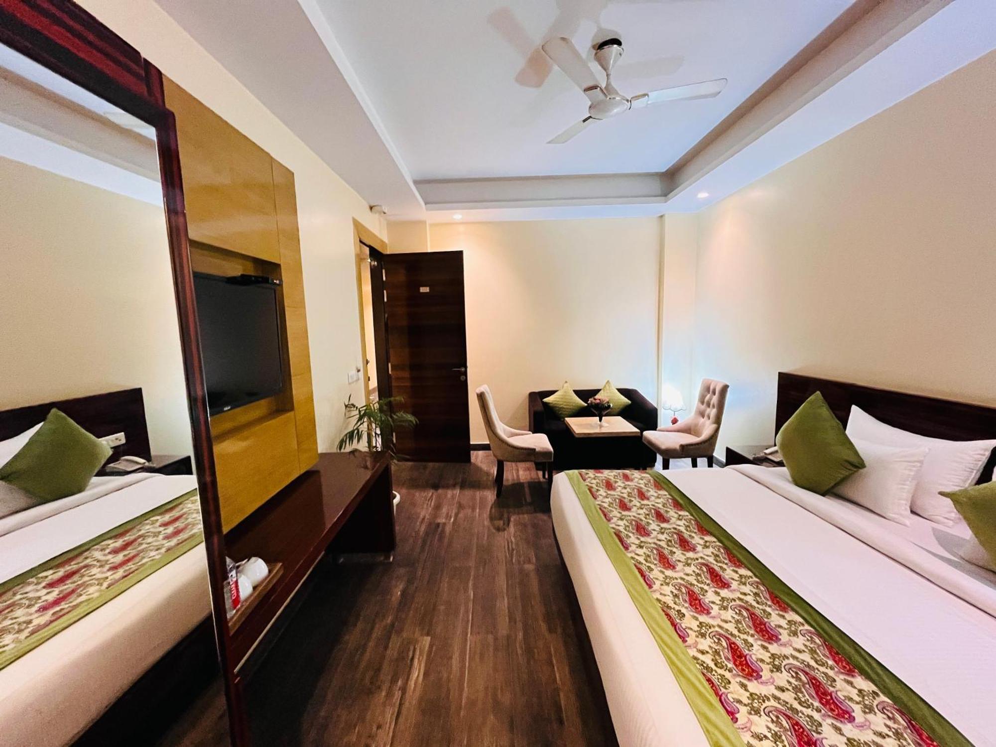 Hotel Banz Near Indira Gandhi Airport Delhi نيودلهي المظهر الخارجي الصورة