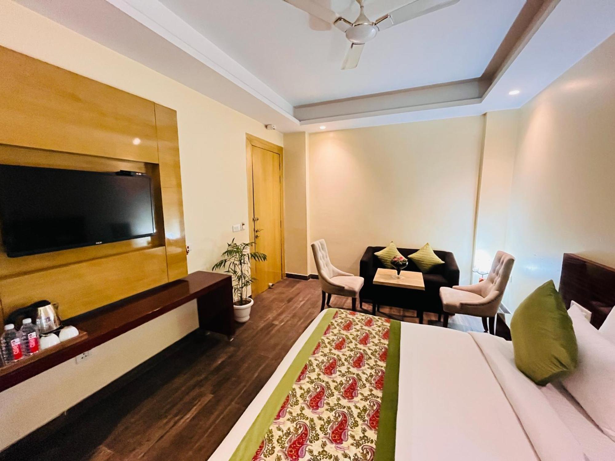 Hotel Banz Near Indira Gandhi Airport Delhi نيودلهي المظهر الخارجي الصورة