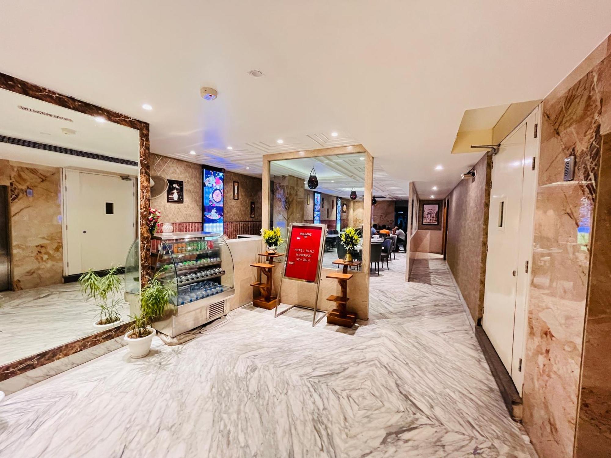 Hotel Banz Near Indira Gandhi Airport Delhi نيودلهي المظهر الخارجي الصورة